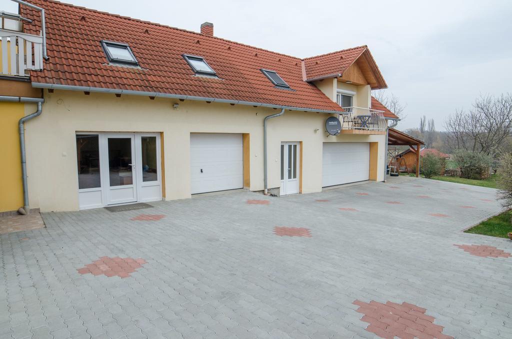 Kaman Vendeghaz Apartment Alsópáhok Cameră foto